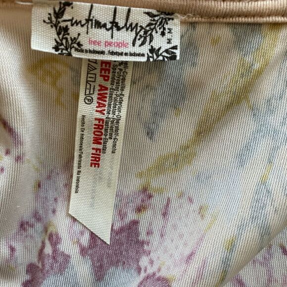 #139 FREE PEOPLE babe floral velvet bodysuit - Picture 12 of 14